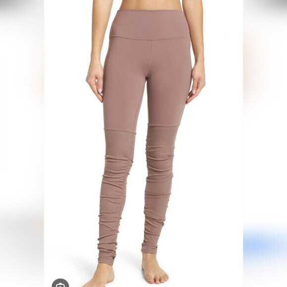 ALO | Yoga Goddess Alosoft High Waist Blush Pink Ruched Leggings Sz SMALL - Picture 3 of 8